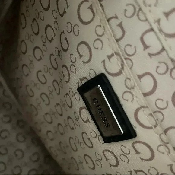 NWOT Guess Signature Logo Vegan Leather Mini Backpack - Picture 9 of 14